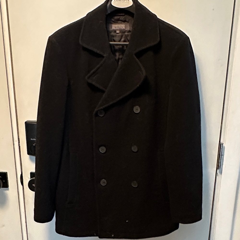 Kenneth Cole Reaction men’s size small double breasted jacket